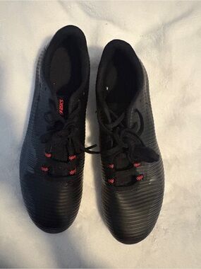 ASICS Men's Black Athletic Shoes with Red Accent